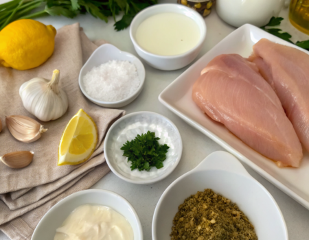 How to Make Grilled Chicken with Yogurt SauceIngredients